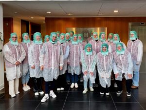 Deutsche Studenten auf Entdeckungsreise bei Huuskes in Enschede